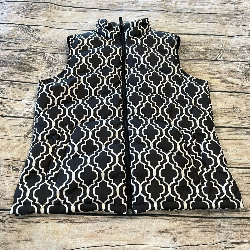 Lands’ End Geometric Puffer Vest size medium